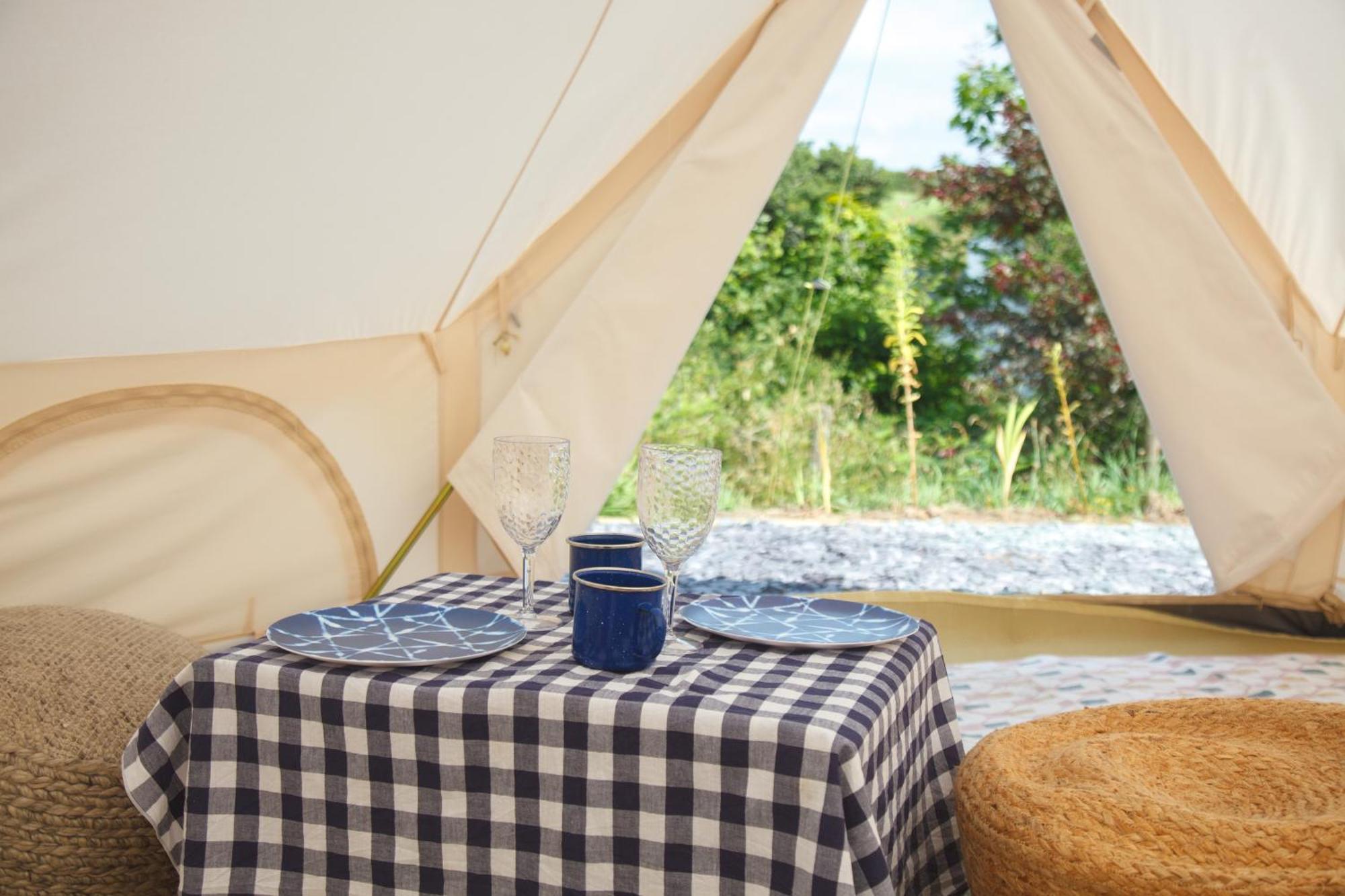 Glamping Meadow Bell Tent Luxuszelt *